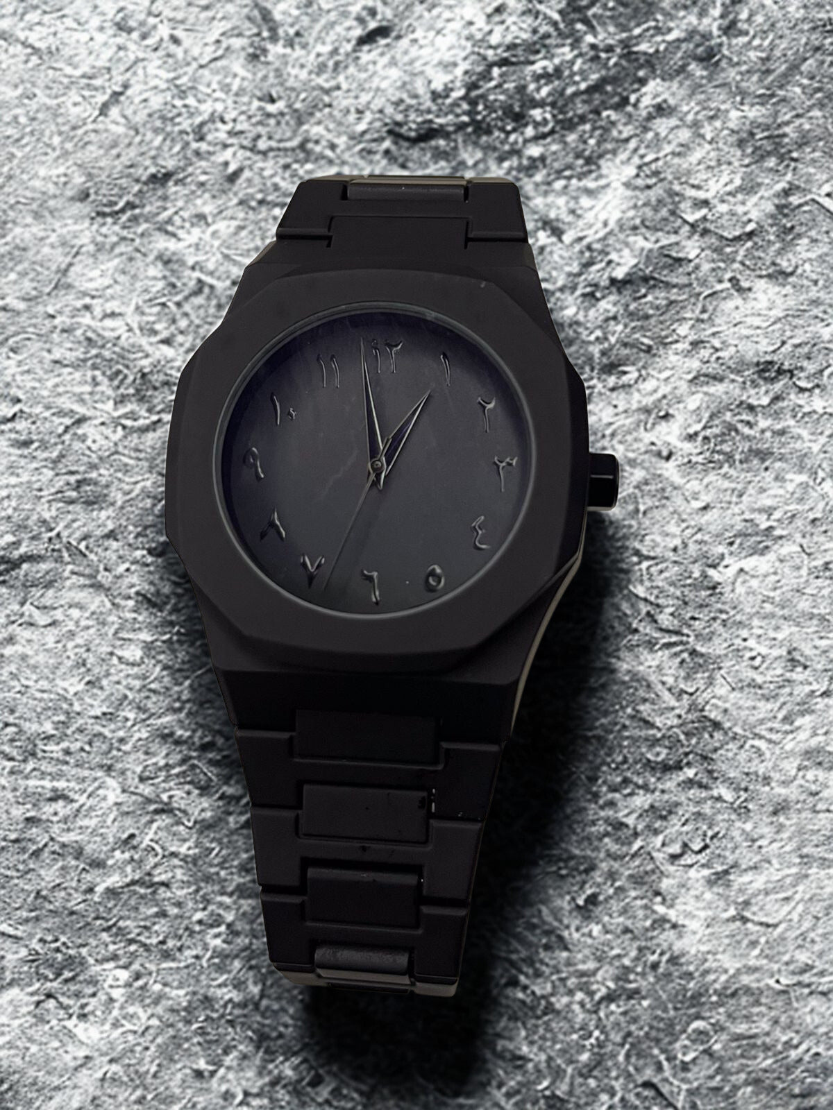 Black Aura Quartz Watch – Stylish Analog Watch For Men & Boys
